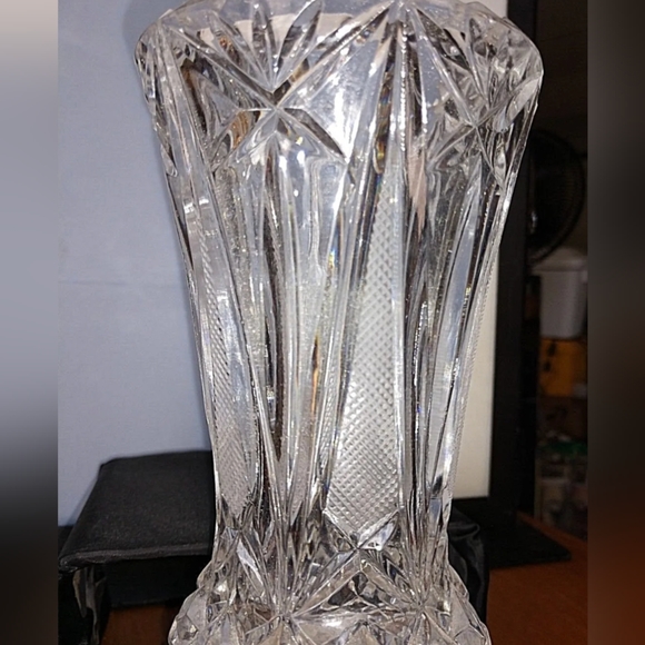 VTG Bohemian CZECH CRYSTAL CUT Clear Diamond Cut Pattern Gorgeous Vase Heavy - Picture 8 of 11